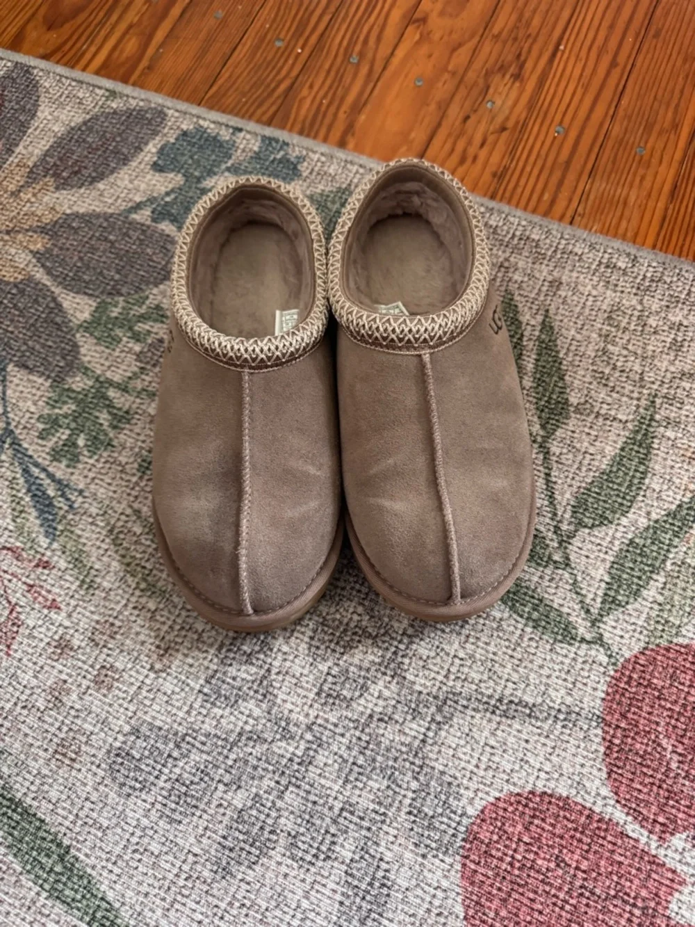 Tasman Ugg - unisex - tan - women’s size 9 - Picture 1 of 6